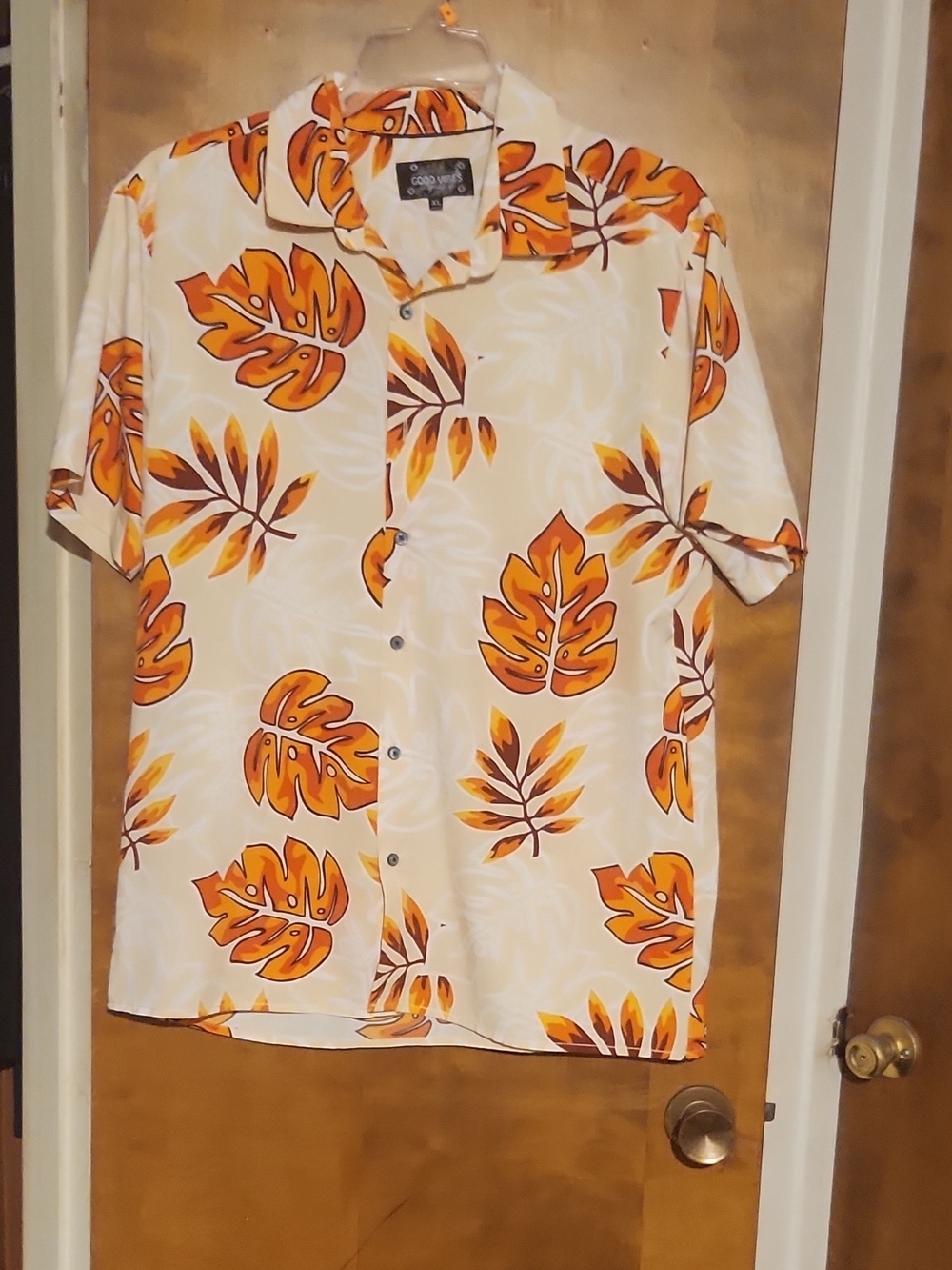 Casual Orange Leaf Print Short-Sleeve Button-Down Shirt